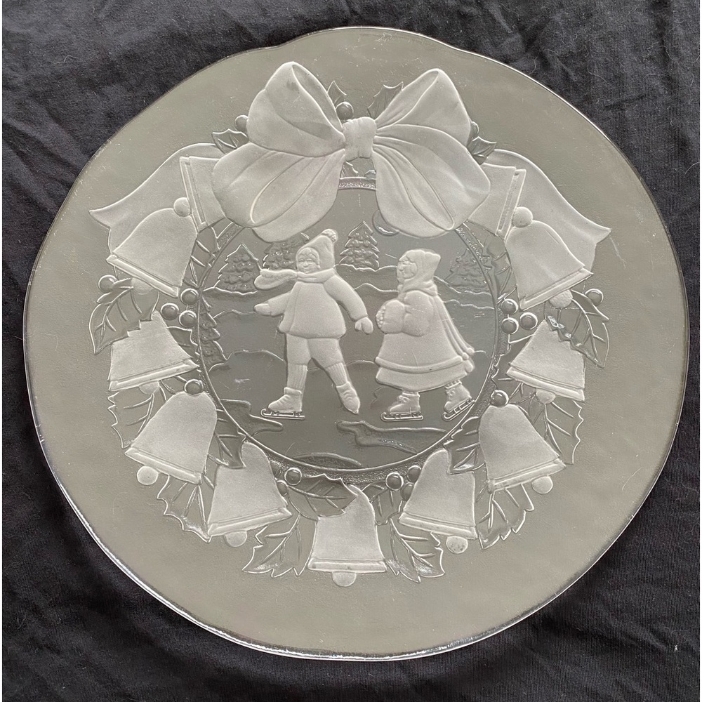 Mikasa Round Holiday Serving Ware with an Embossed and Frosted Scenery on Bottom